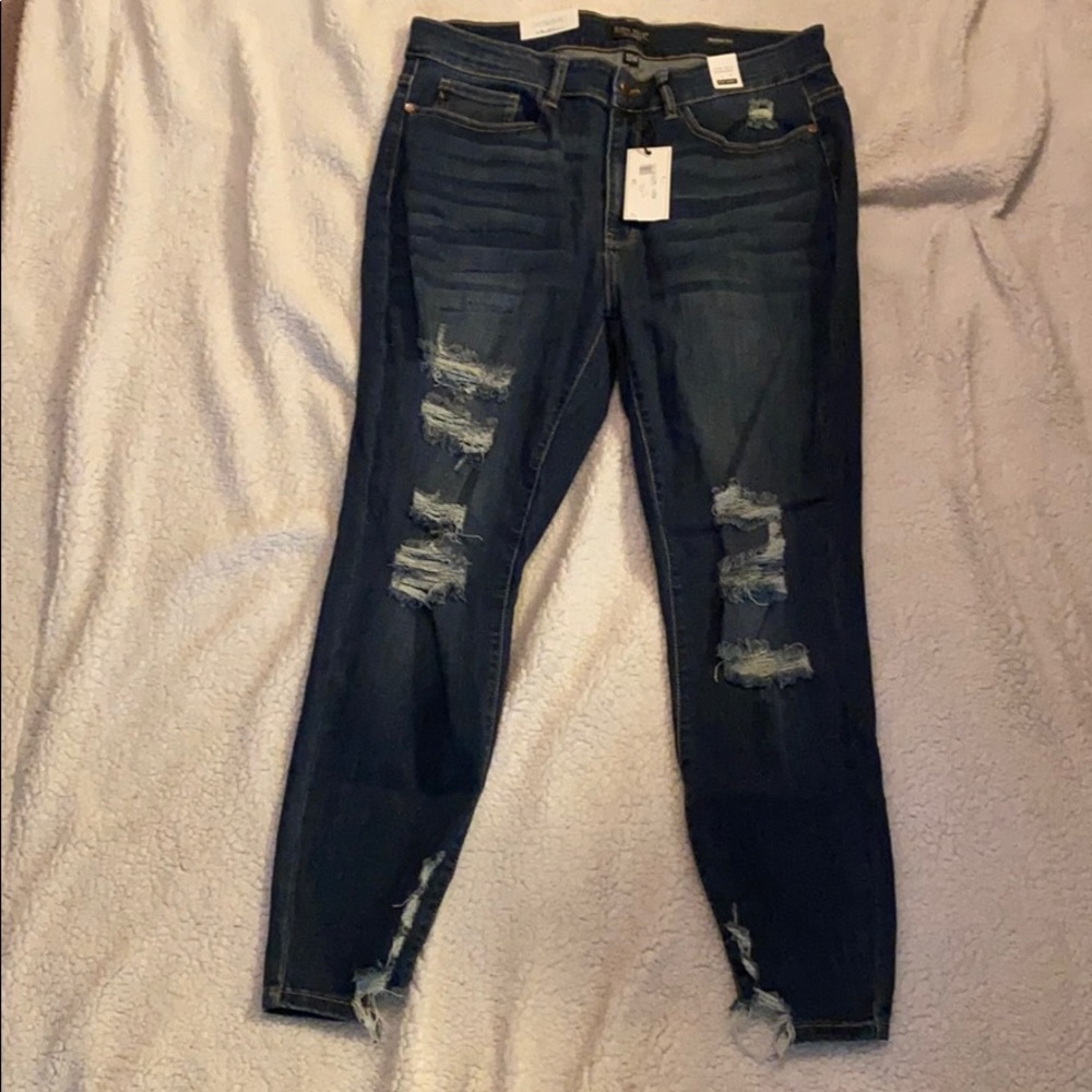 Judy Blue Distressed Skinny Jean